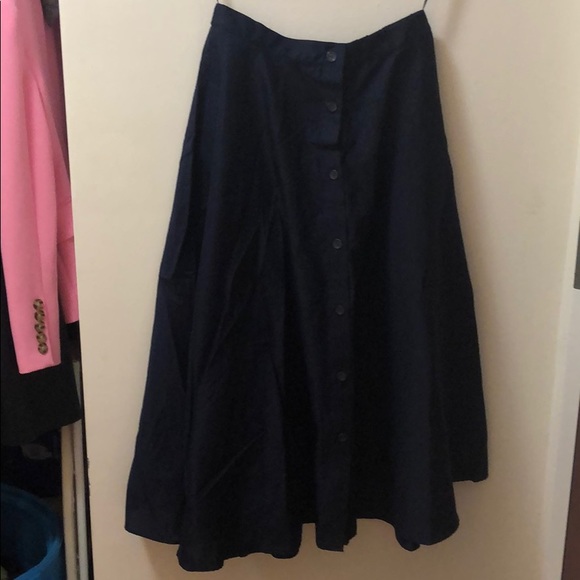Uniqlo button midi skirt - brand new - Picture 1 of 3